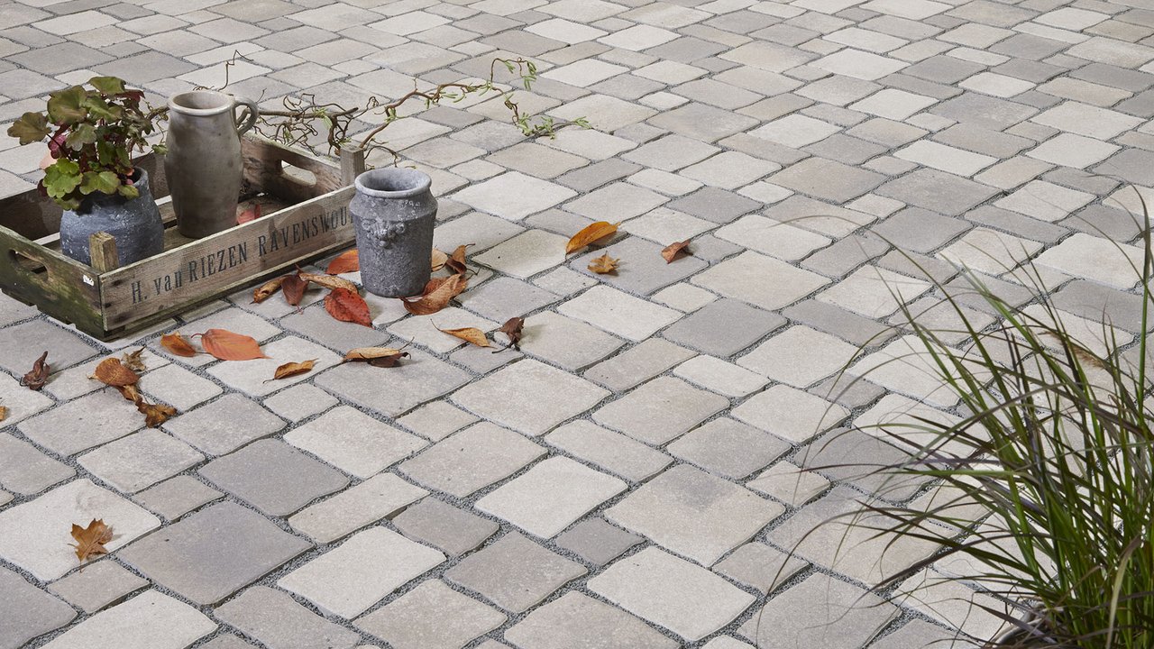 Foto von gepflasterten Boden