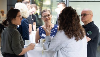 Mitglieder im Dialog
